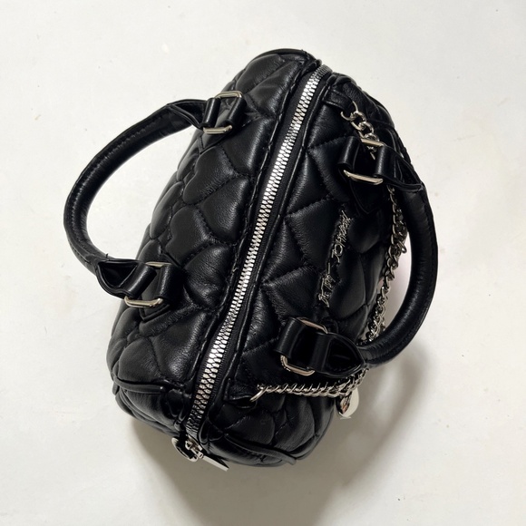 BETSEY JOHNSON Quilted Heart Satchel Bag Skull Charm Chain Black Crossbody Purse - Picture 7 of 11